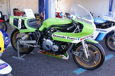 Kawasaki KR1000 R